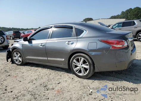 2015 Nissan Altima 2.5 z USA, uszkodzony, nr VIN 1N4AL3AP3FC201168